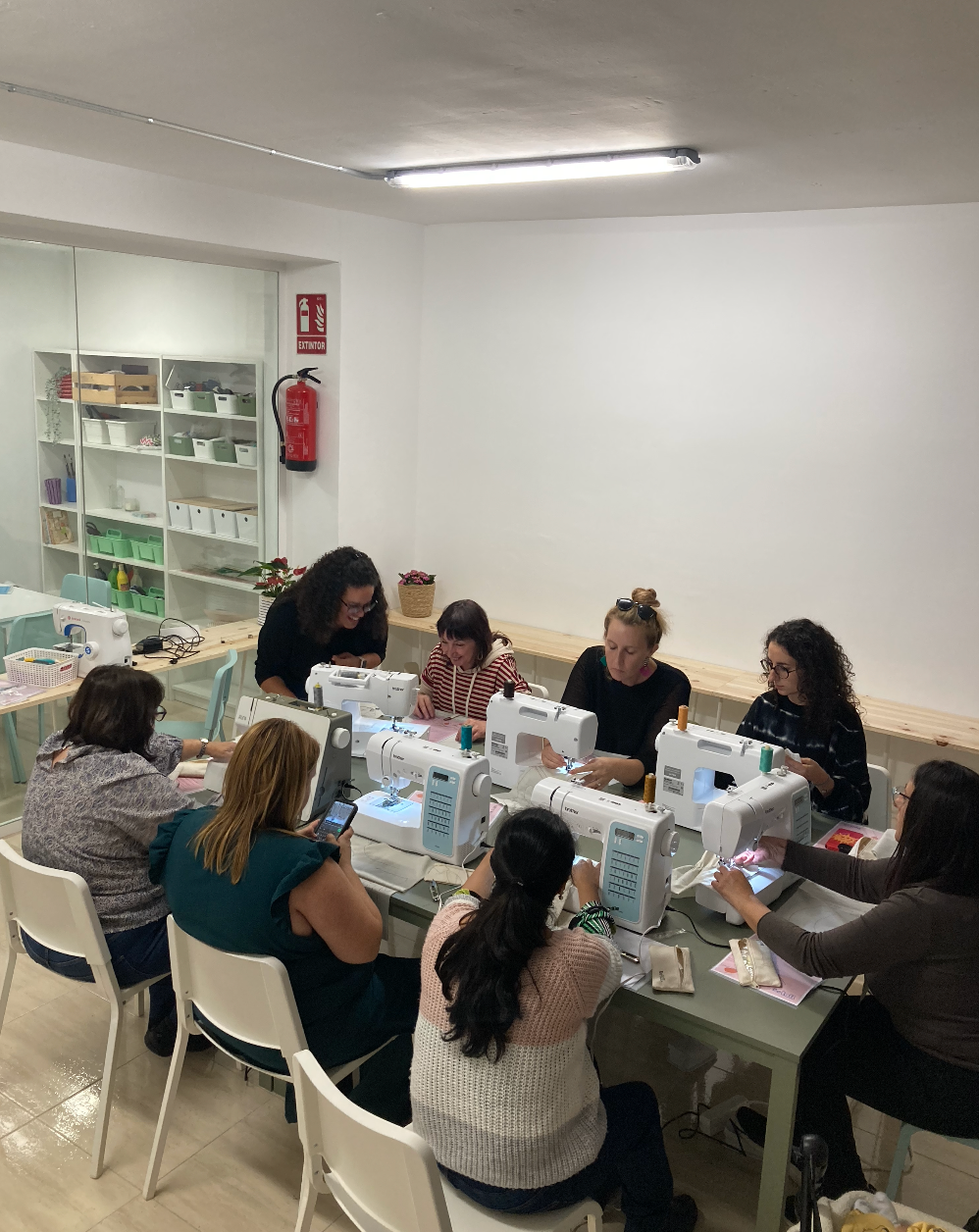 CURSET: INICIACIÓ A LA COSTURA